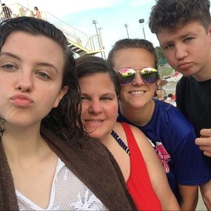 Meet your Posher, Savannah